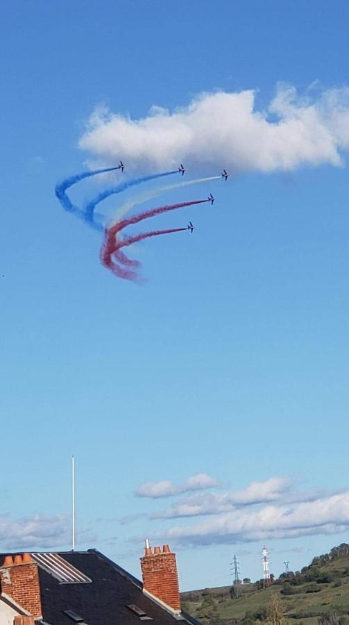 Appartement F2 Centre-Ville Issoire Avec Jolie Vue Kültér fotó